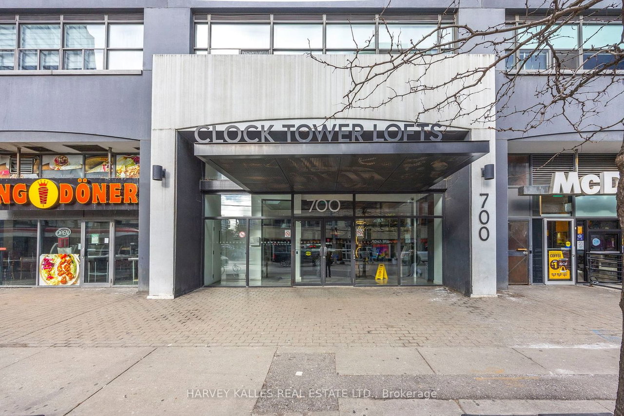 700 King St W, Toronto
