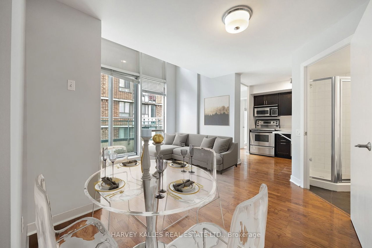 77 Lombard St, Toronto