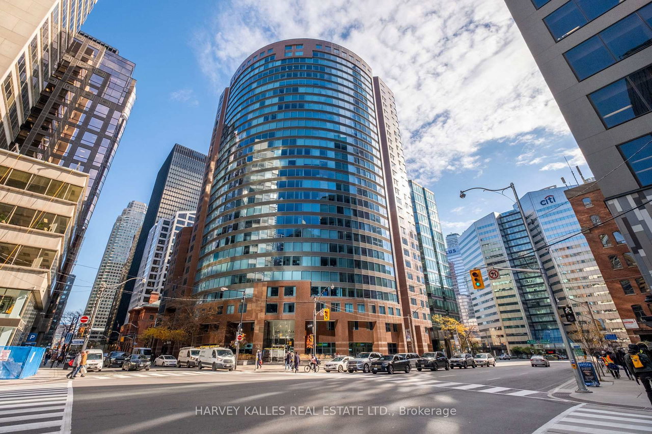 33 University Ave, Toronto